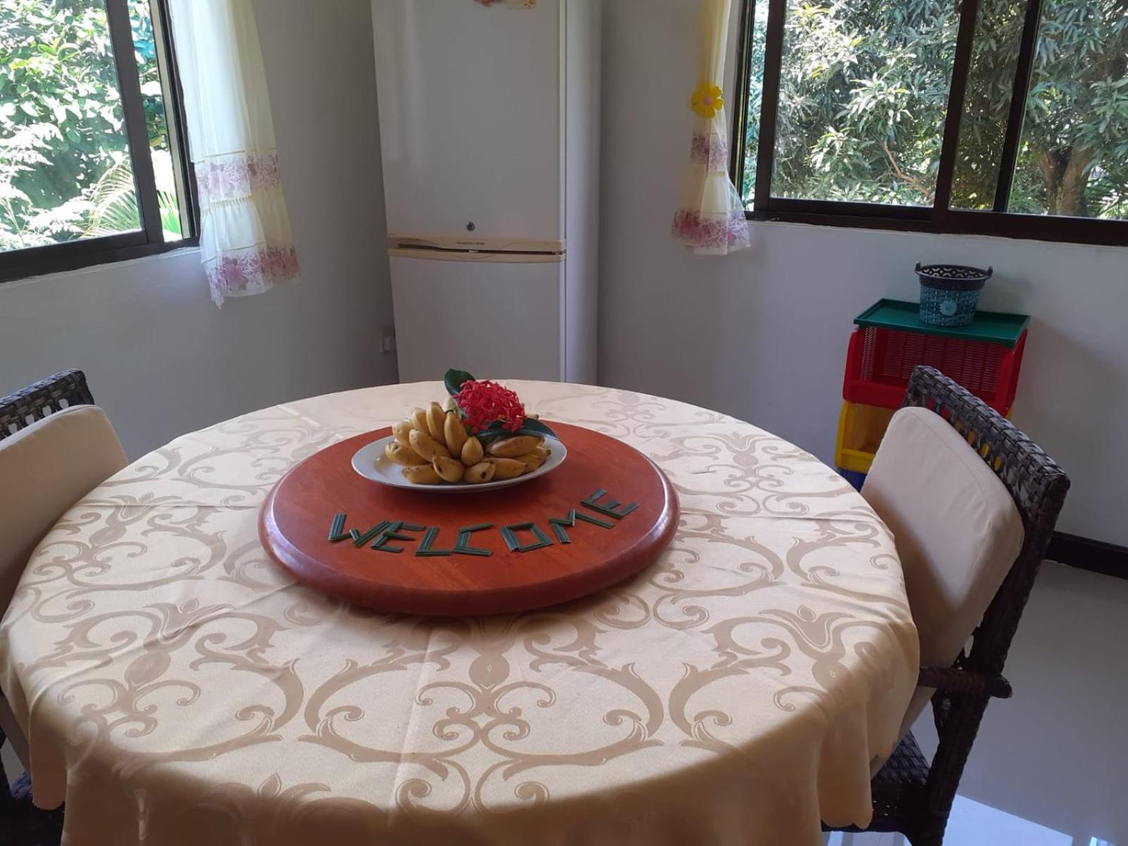 Апартаменты Gigi's Self Catering *