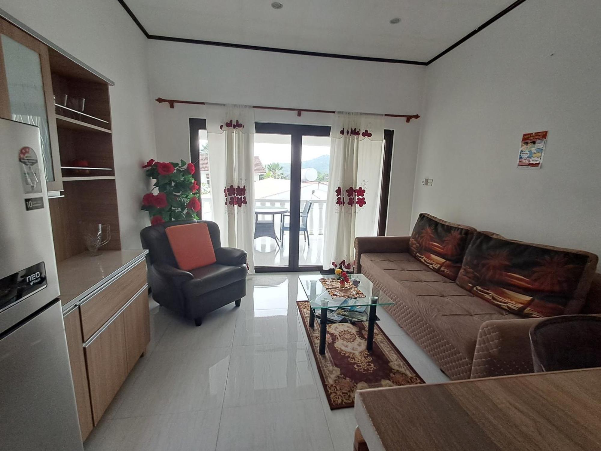 Апартаменты Gigi's Self Catering *